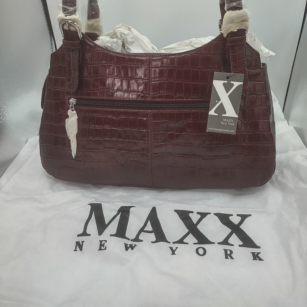 Women's NWOT Leather Satchel k54